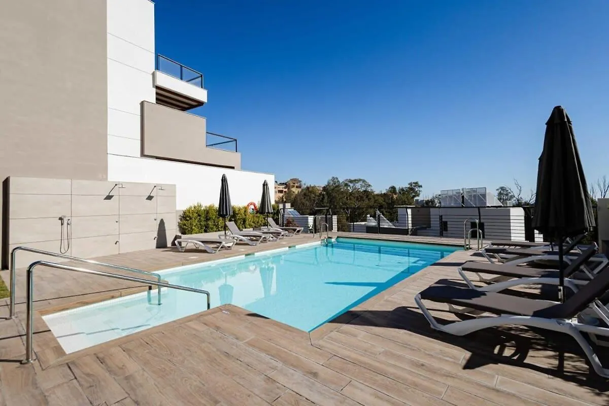 Appartement Marbella Lake Luxe Duplex Penthouse Scenic Views