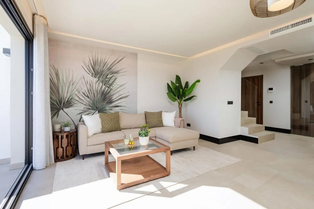Marbella Lake Luxe Duplex Penthouse Scenic Views Apartment