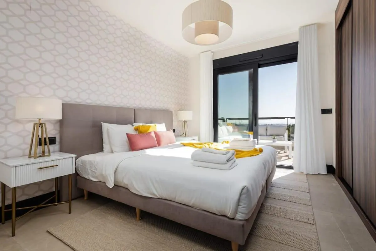 Marbella Lake Luxe Duplex Penthouse Scenic Views 0*,