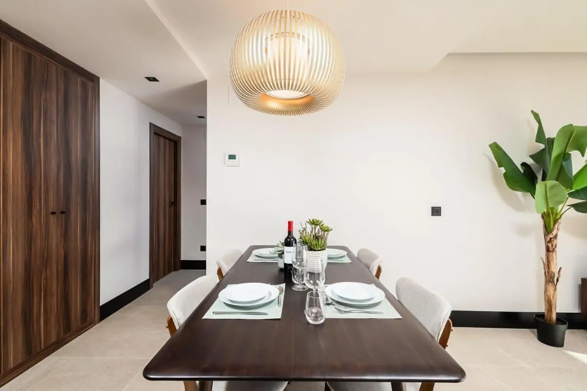 Apartamento Marbella Lake Luxe Duplex Penthouse Scenic Views Espanha